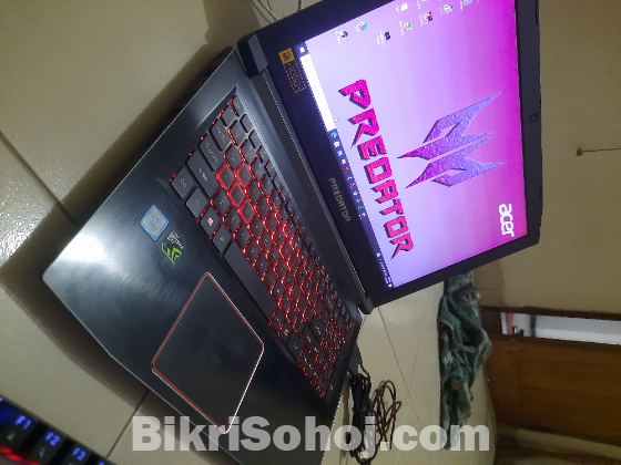 ACER PREDATOR HELIOS 300 Gaming Laptop